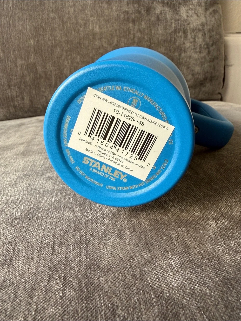 NWT Stanley Azure Blue Quencher H2.0 Tumbler with Handle and Straw - Rare color
